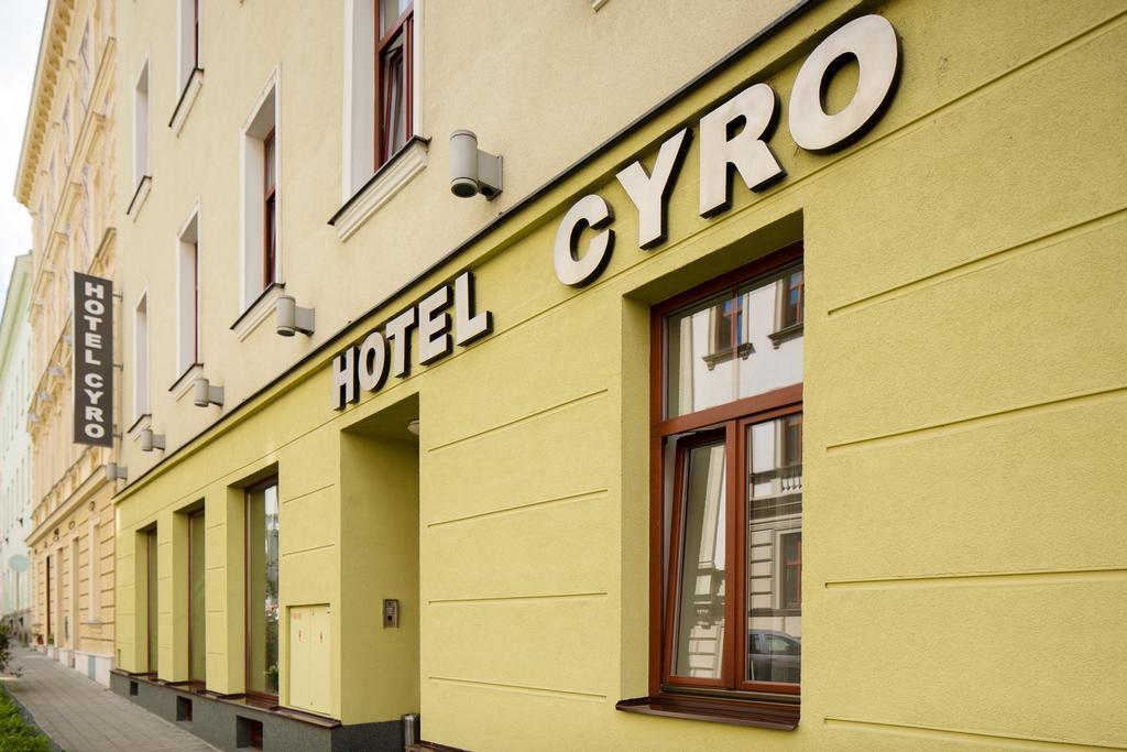 Hotel Cyro Brno Buitenkant foto